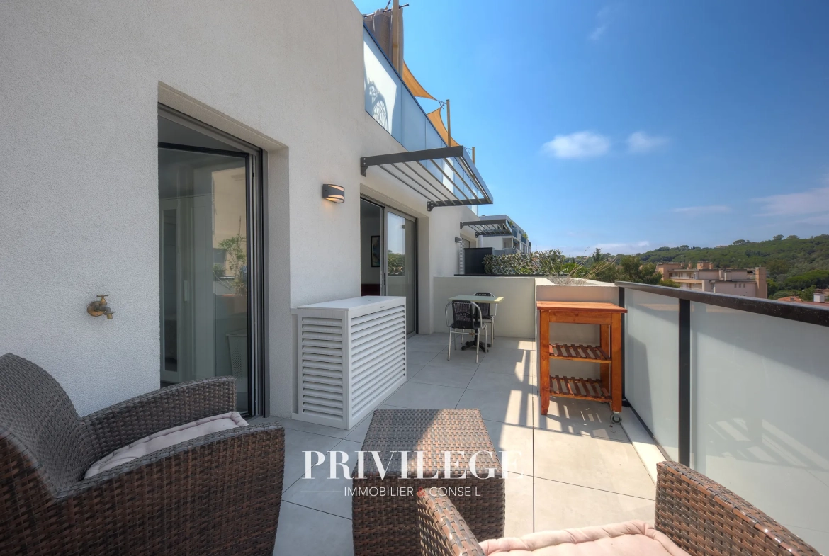 Appartement T2 neuf à Cannes avec vue sur la montagne – Investissement ou premier achat 