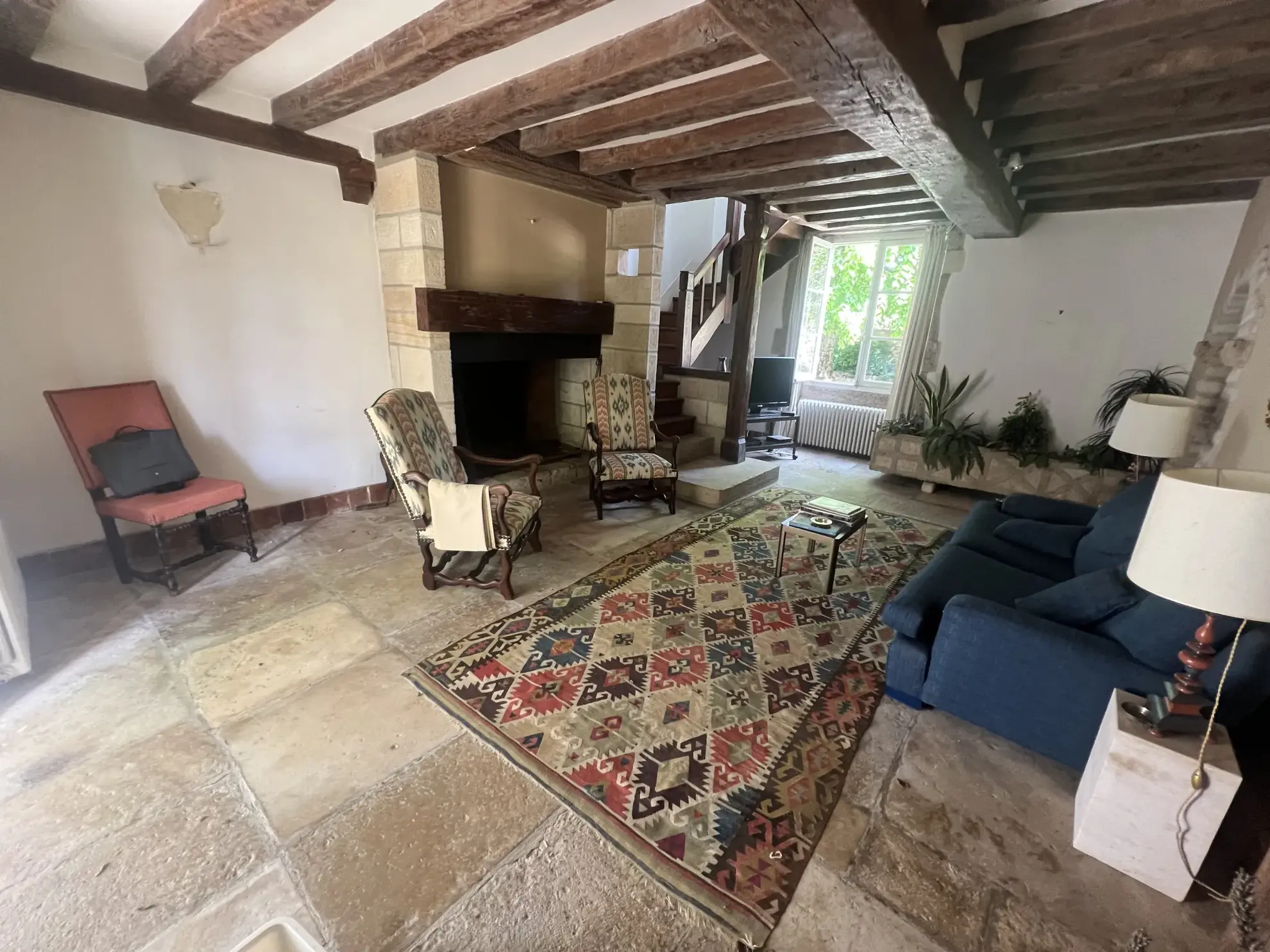 Belle maison de caractère à Montbard avec jardin, garage et proximité gare TGV 