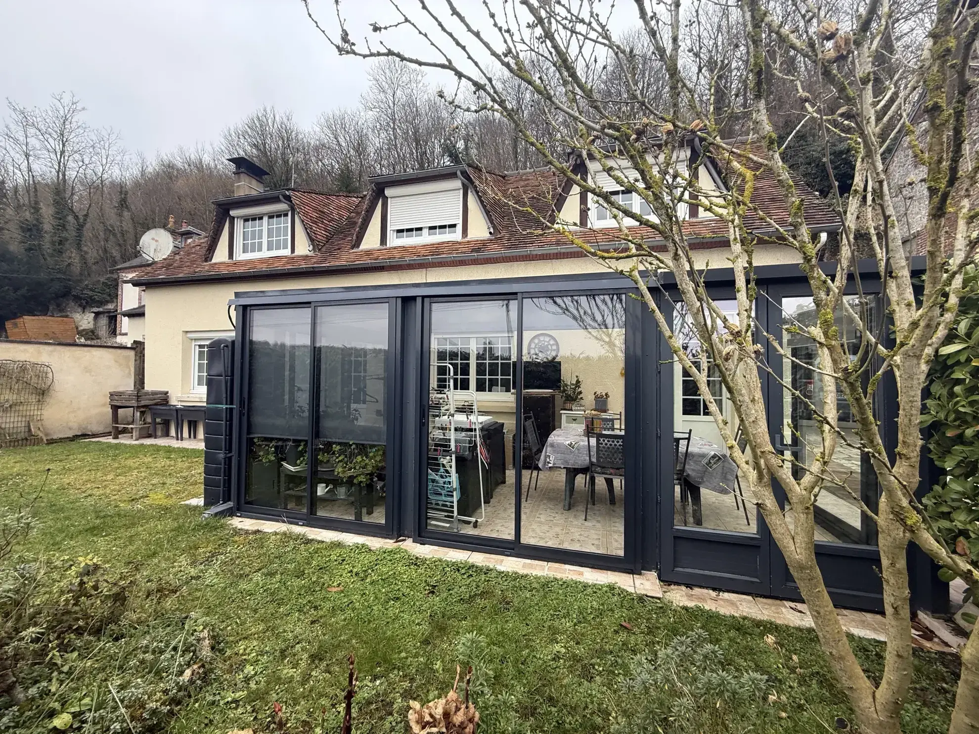 Maison 116m² à Orbec avec vue dégagée et studette indépendante 