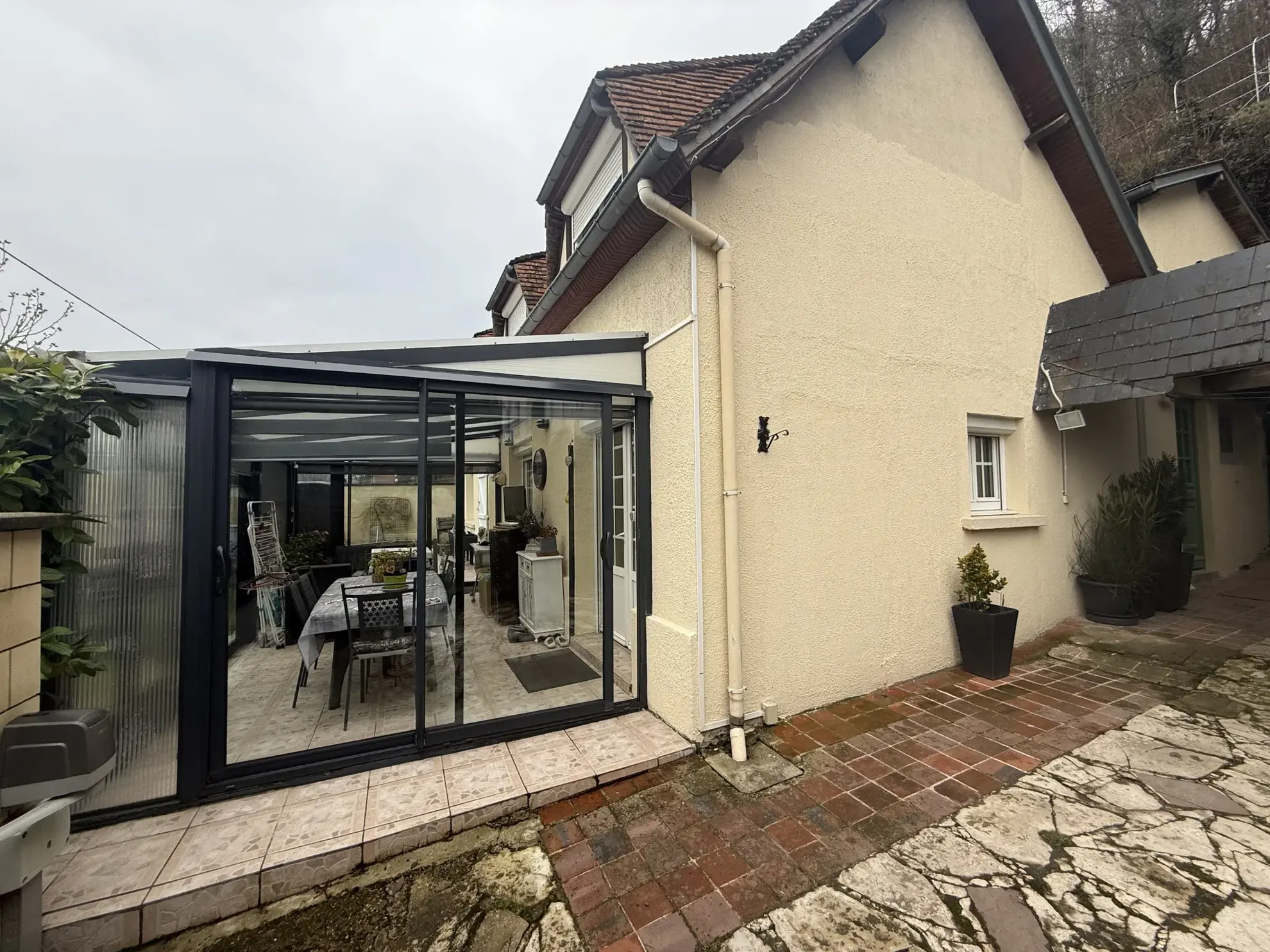 Maison 116m² à Orbec avec vue dégagée et studette indépendante 