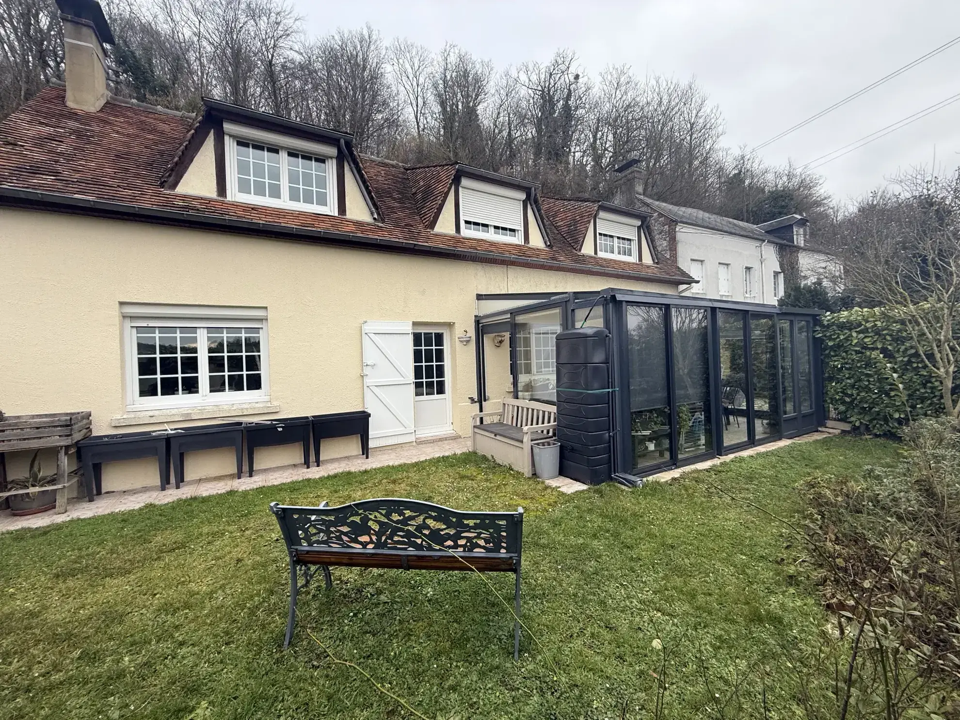 Maison 116m² à Orbec avec vue dégagée et studette indépendante 