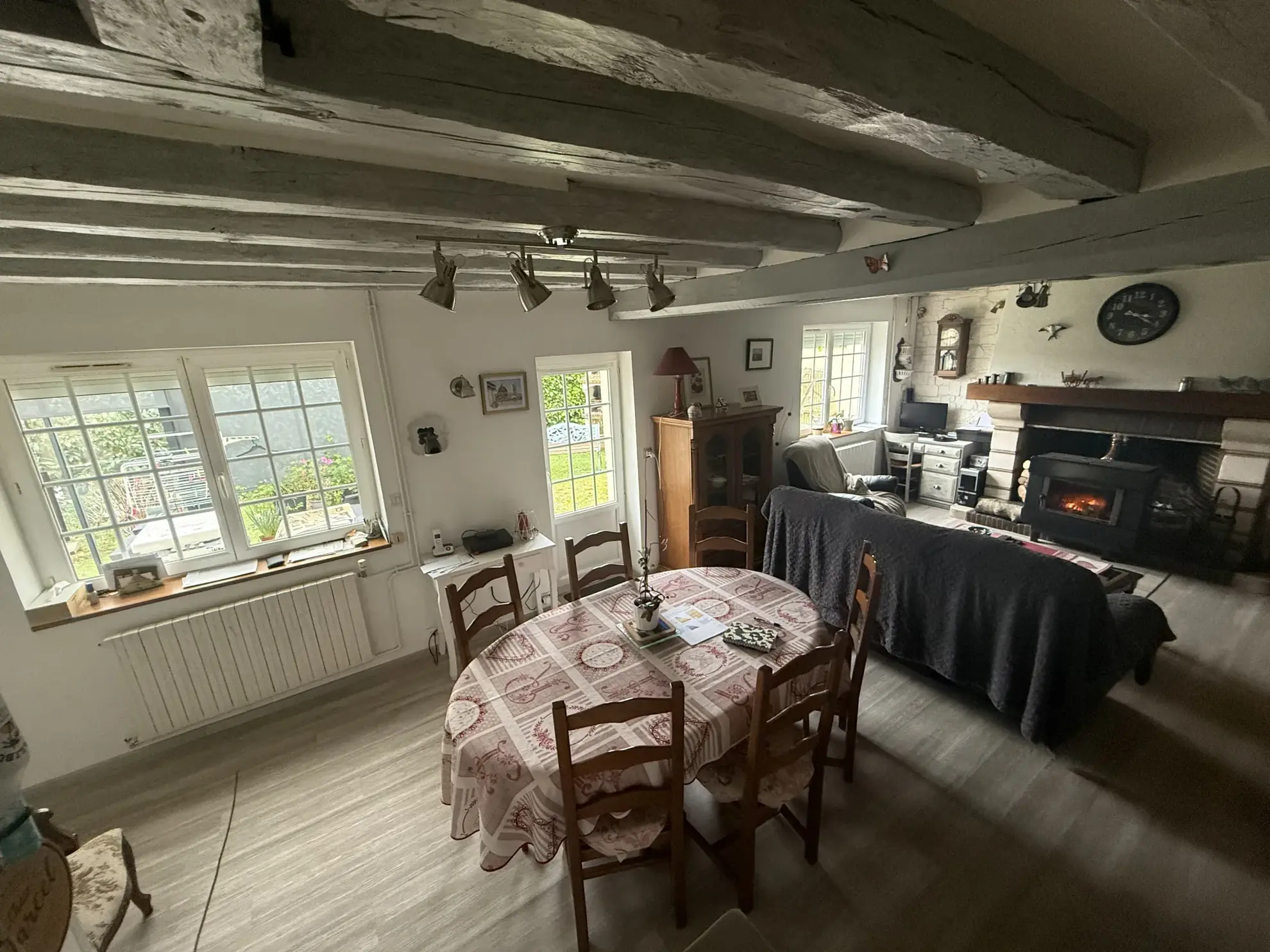 Maison 116m² à Orbec avec vue dégagée et studette indépendante 