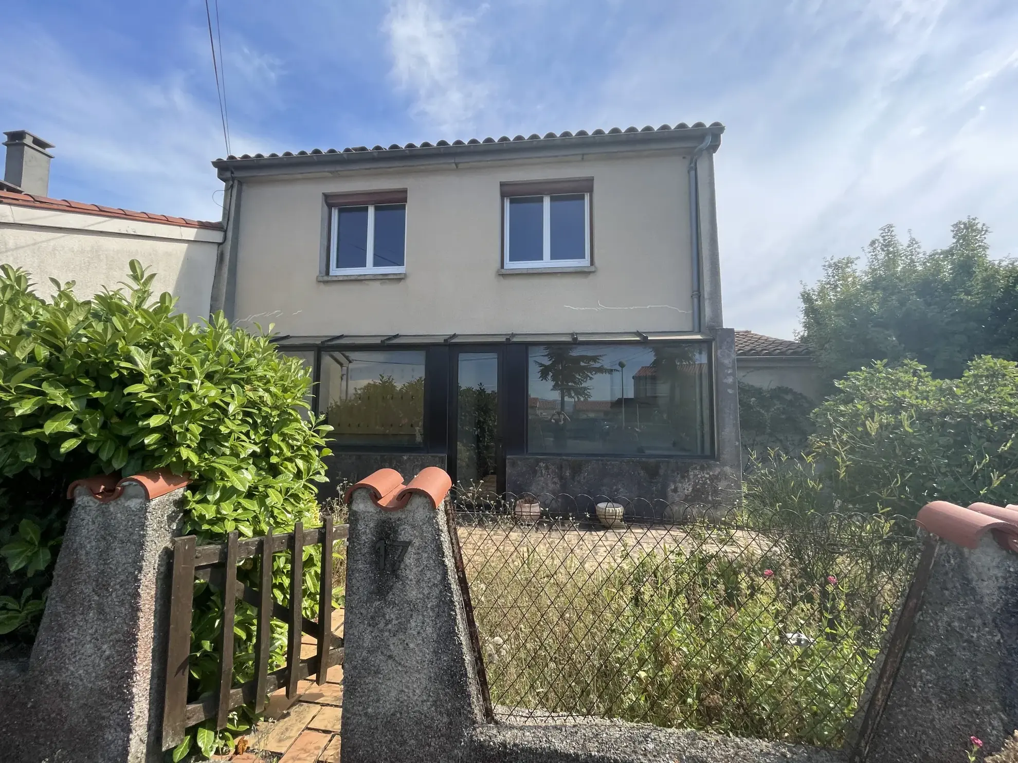 Maison de 104 m2 avec jardin, garage et terrasse à Carcassonne Montlegun 