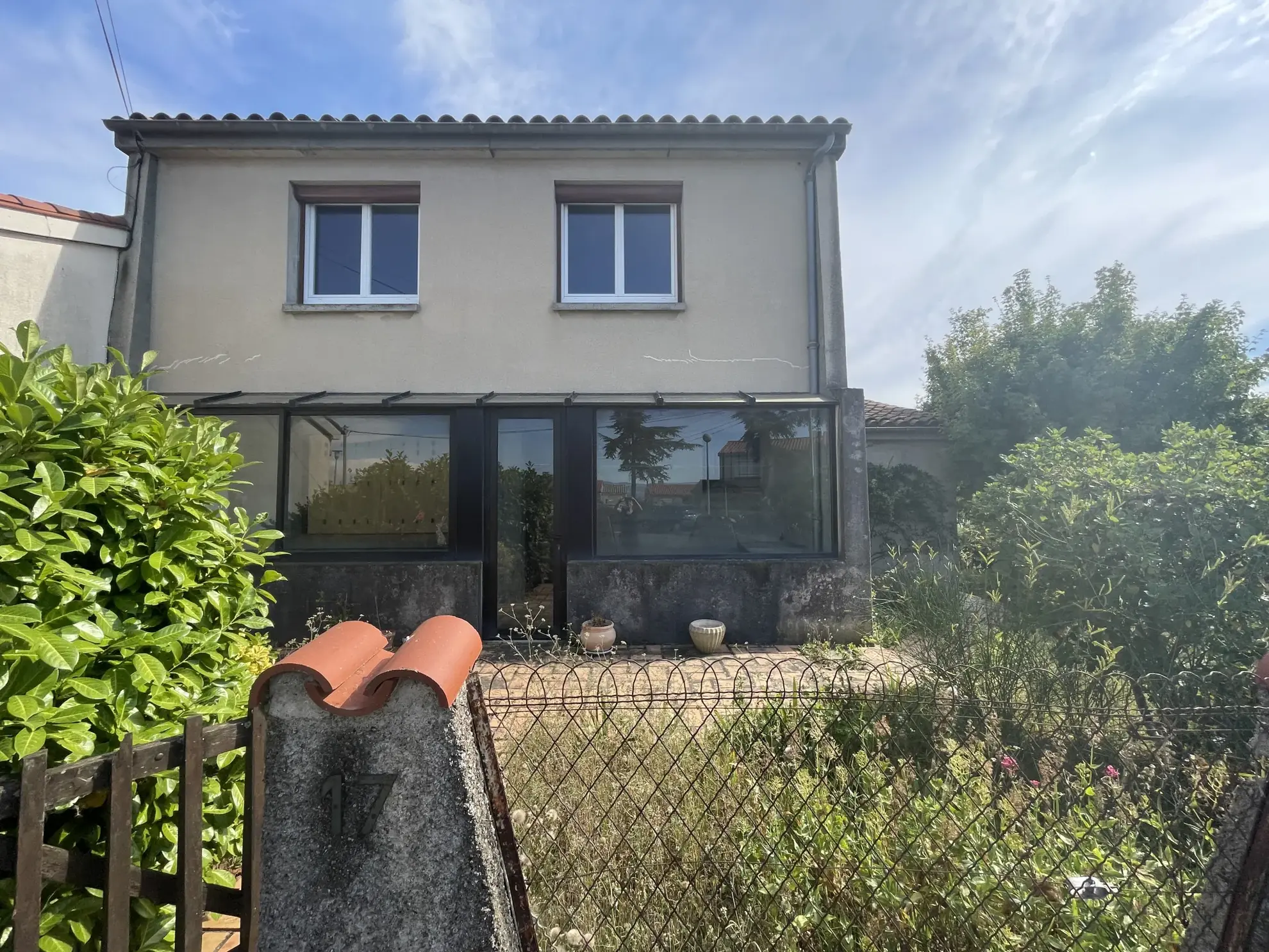 Maison de 104 m2 avec jardin, garage et terrasse à Carcassonne Montlegun 