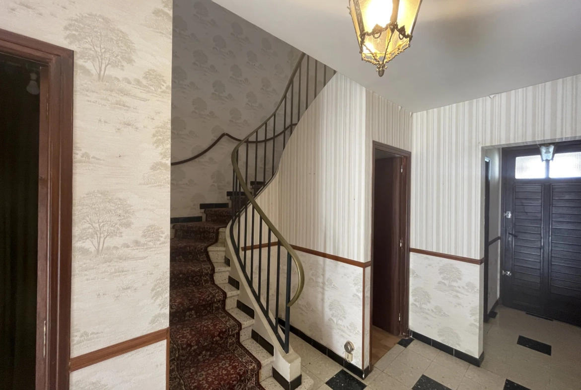 Maison de 104 m2 avec jardin, garage et terrasse à Carcassonne Montlegun 
