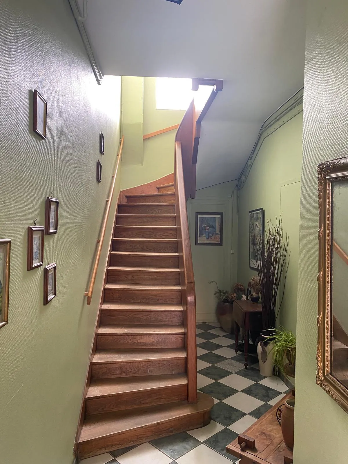 Immeuble à Eu de 100 m² pour investissement locatif rentable à 269 000 € 