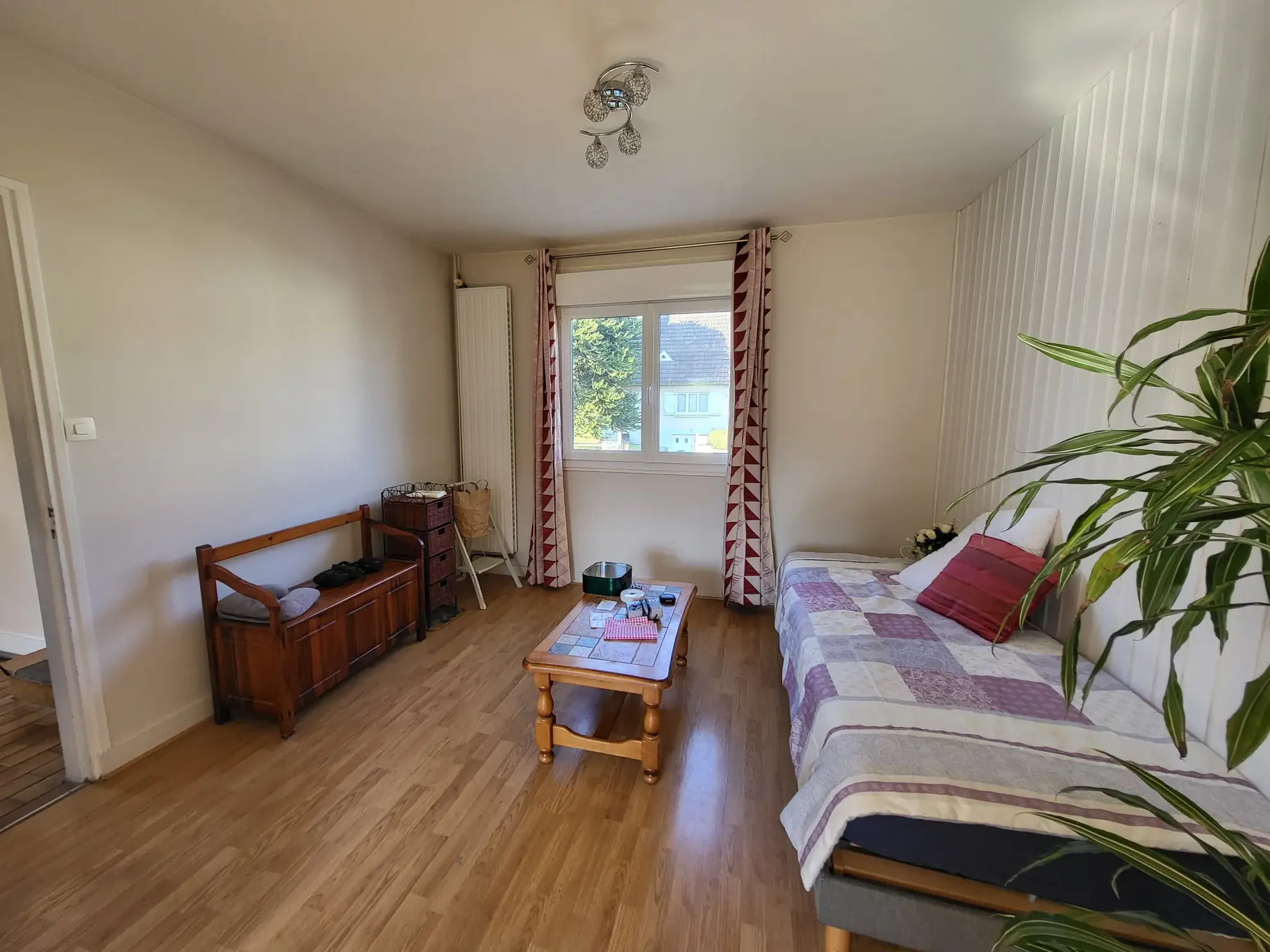 Maison à Yvetot avec 3 chambres, bureau et jardin – Prix 199 000 € 