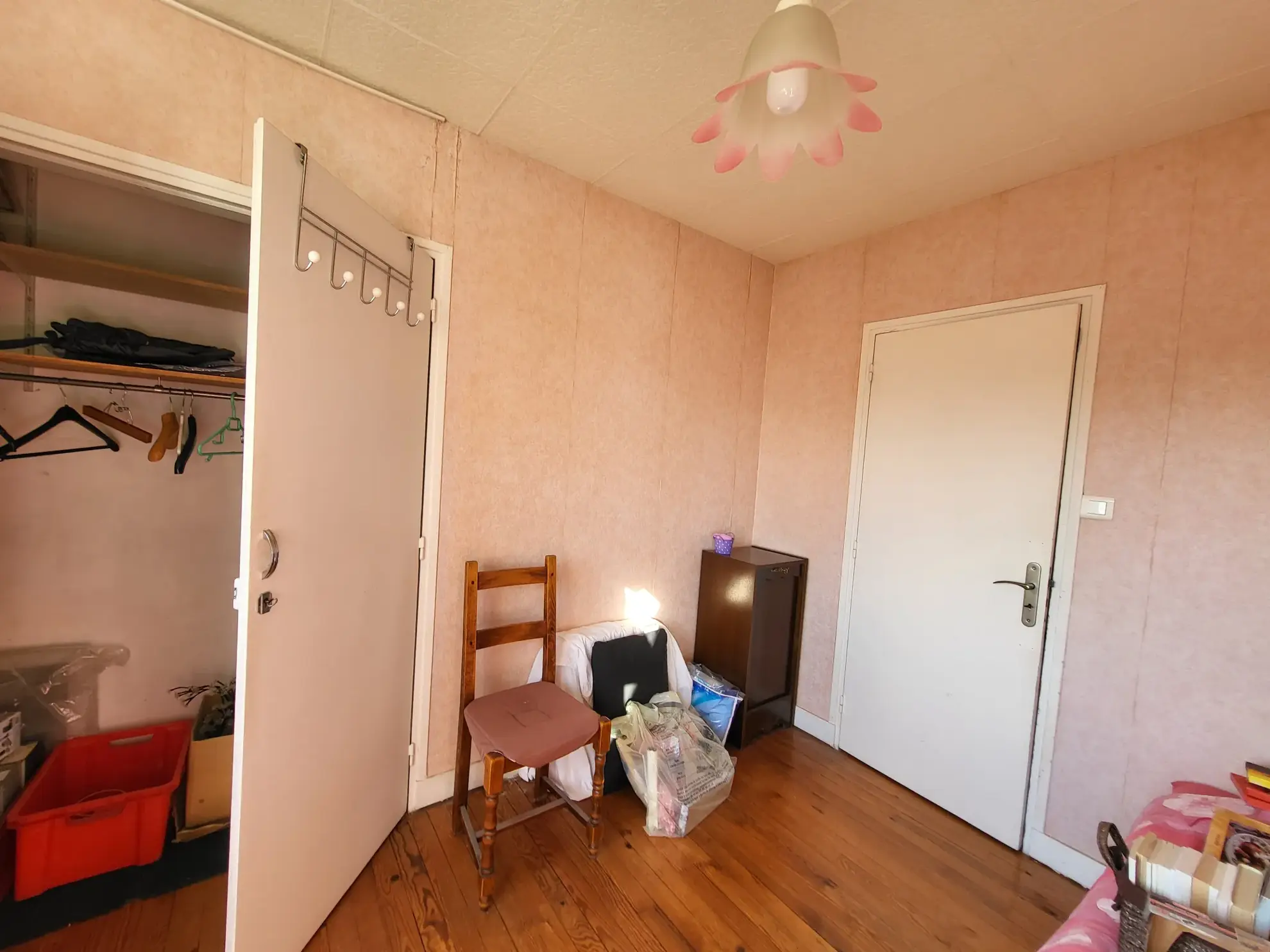 Maison à Yvetot avec 3 chambres, bureau et jardin – Prix 199 000 € 