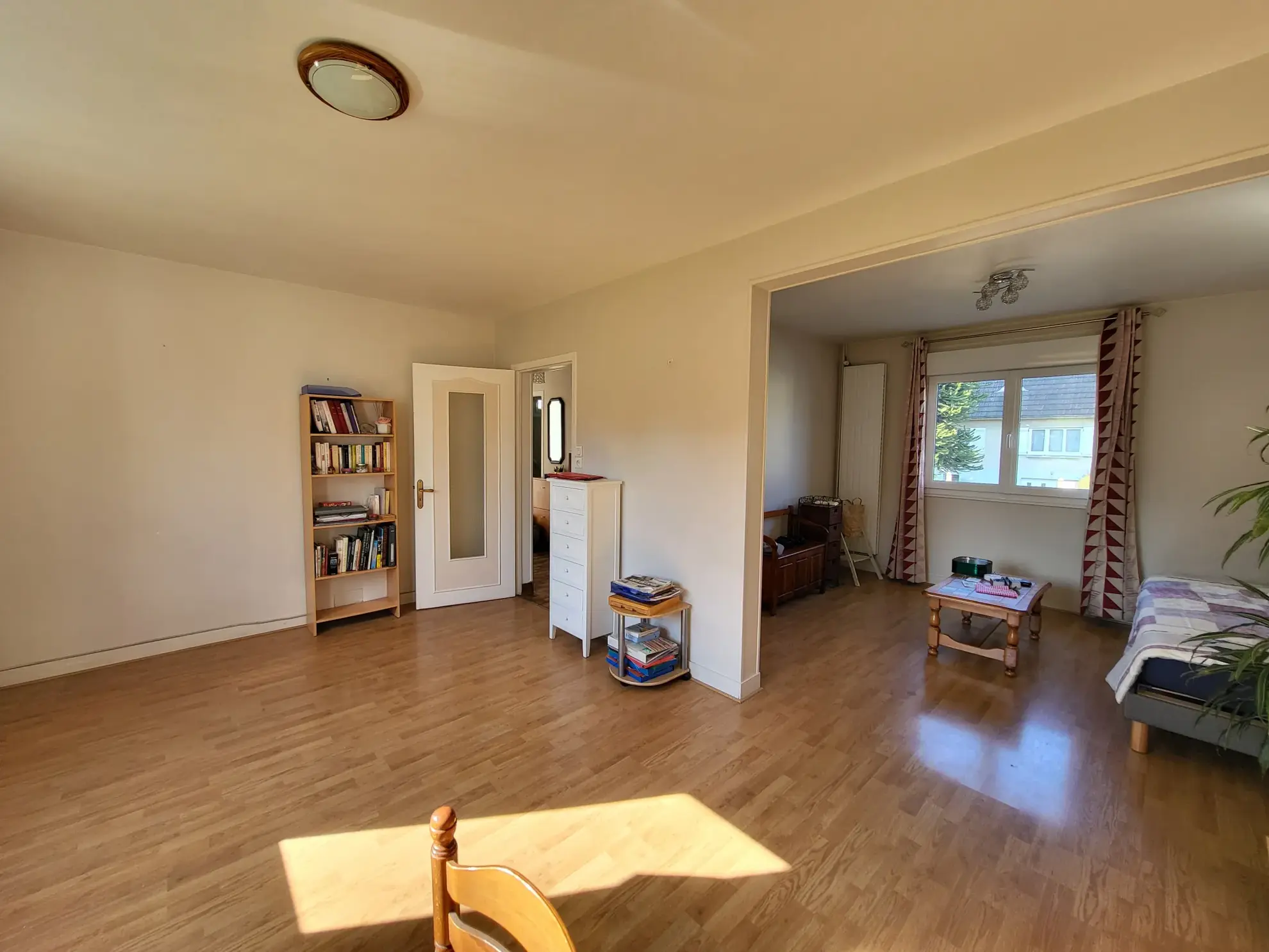 Maison à Yvetot avec 3 chambres, bureau et jardin – Prix 199 000 € 