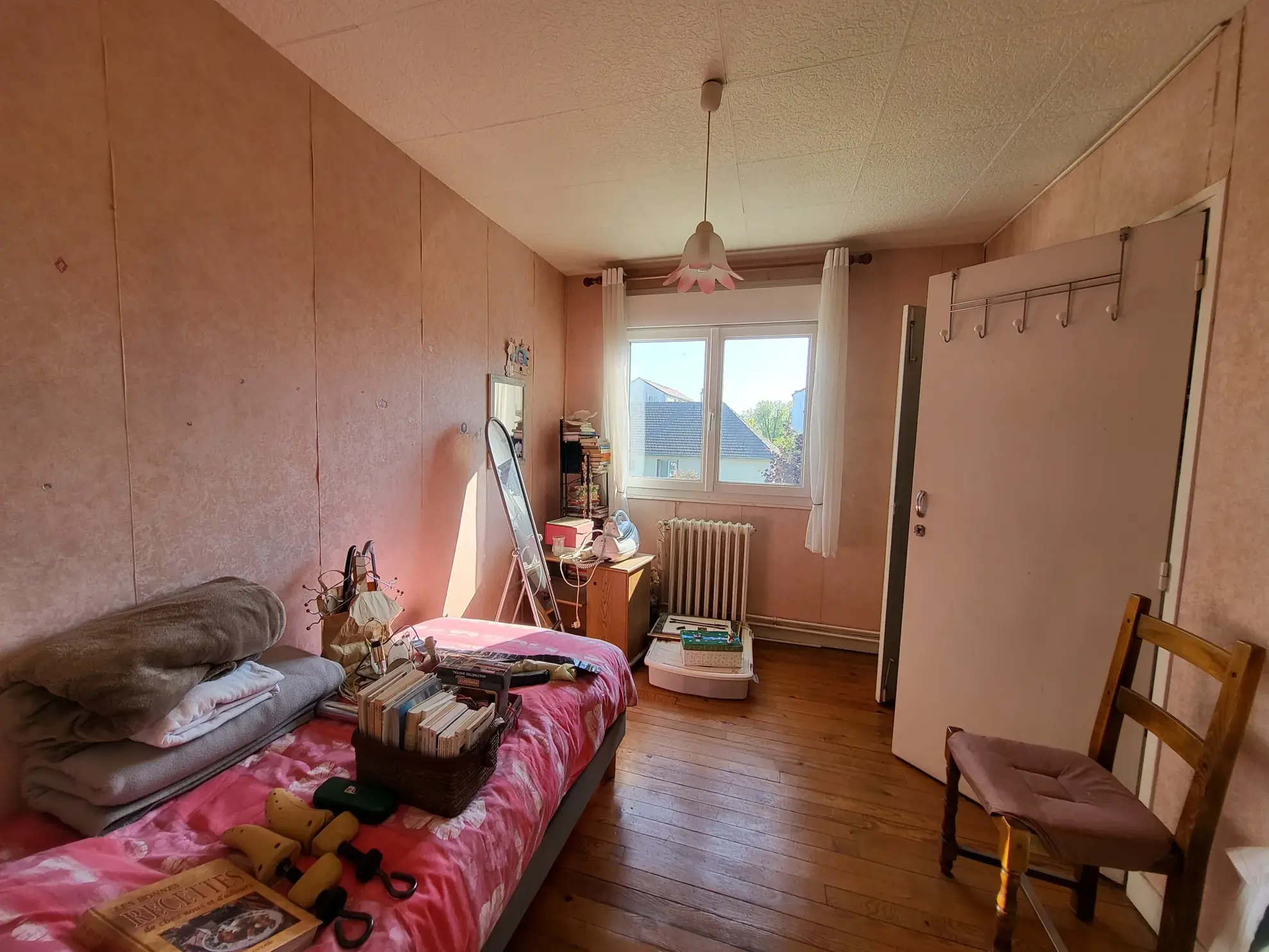 Maison à Yvetot avec 3 chambres, bureau et jardin – Prix 199 000 € 