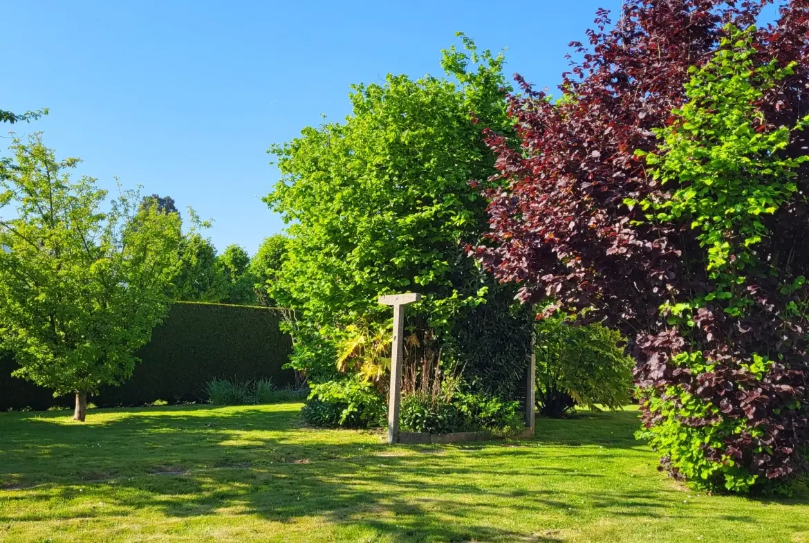Maison à Yvetot avec 3 chambres, bureau et jardin – Prix 199 000 € 