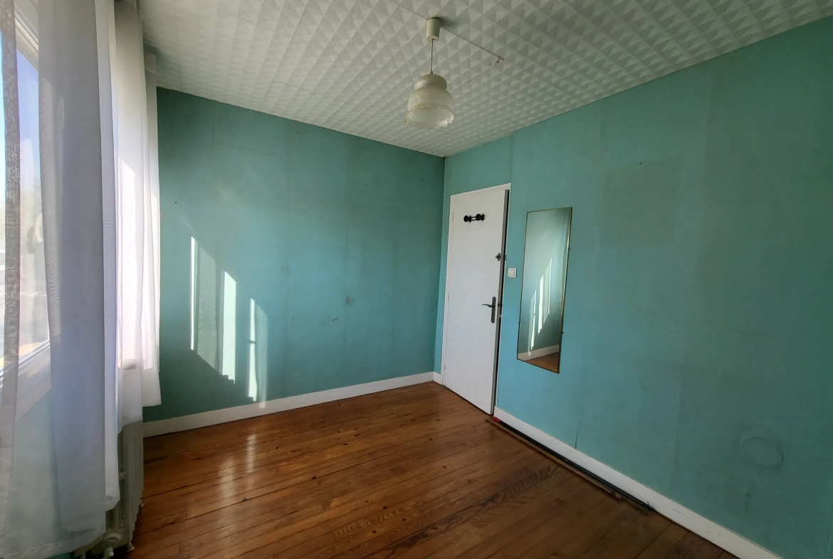 Maison à Yvetot avec 3 chambres, bureau et jardin – Prix 199 000 € 