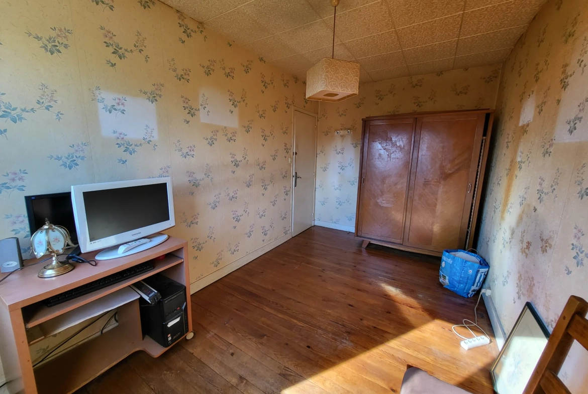 Maison à Yvetot avec 3 chambres, bureau et jardin – Prix 199 000 € 
