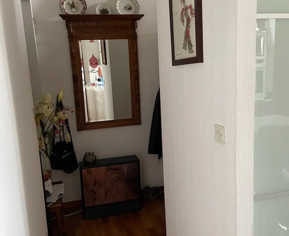 Appartement spacieux avec parking à Maubeuge – secteur calme, 3 chambres, cave et garage 