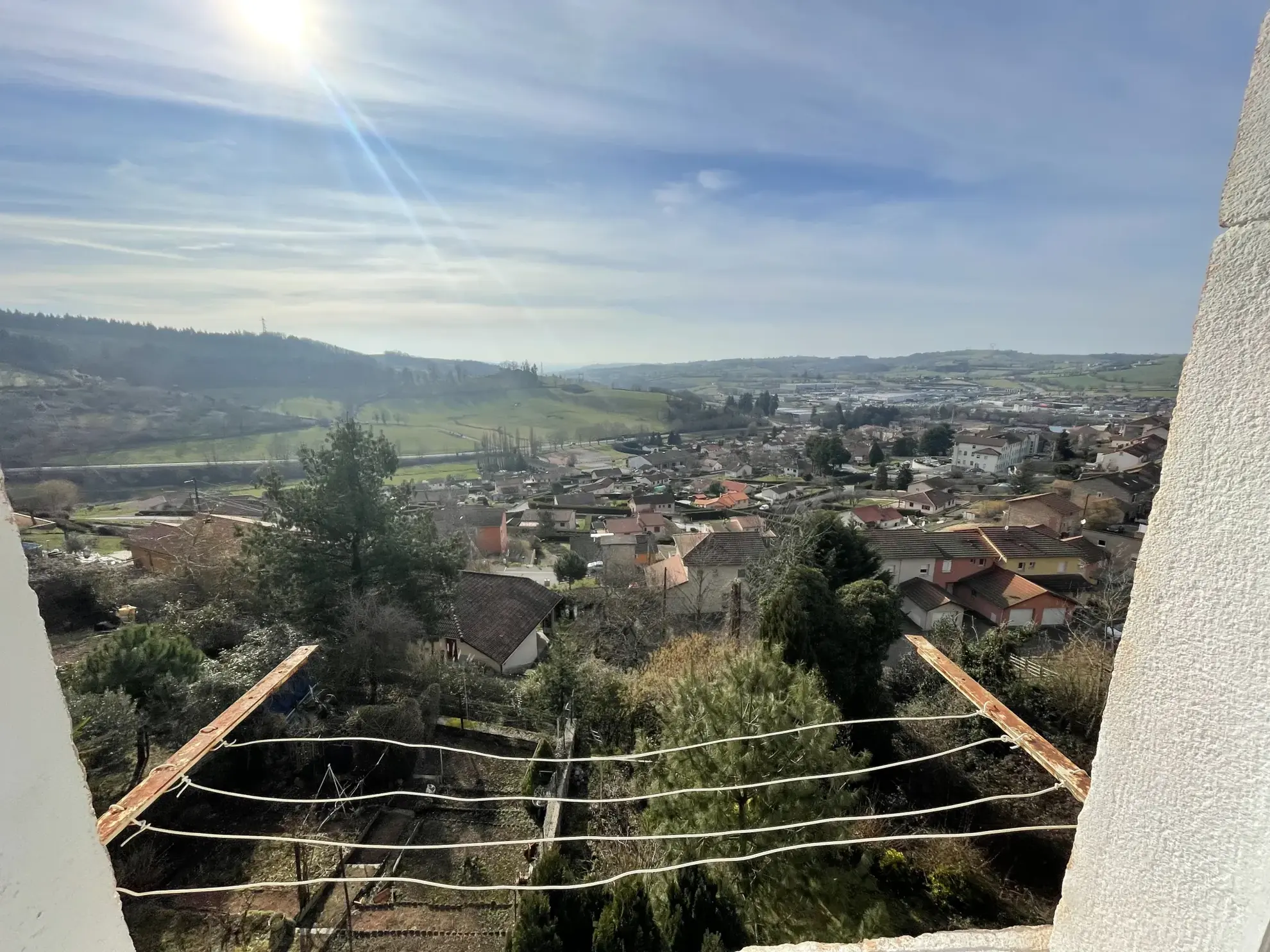 Immeuble de rapport à Thizy-les-Bourgs à rénover, secteur calme 