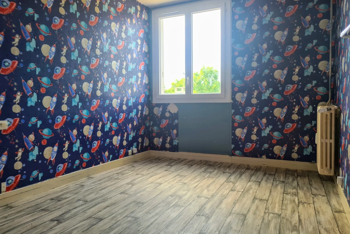 Appartement T. 3 au centre de Nevers avec balcon, cave et parking en vente 