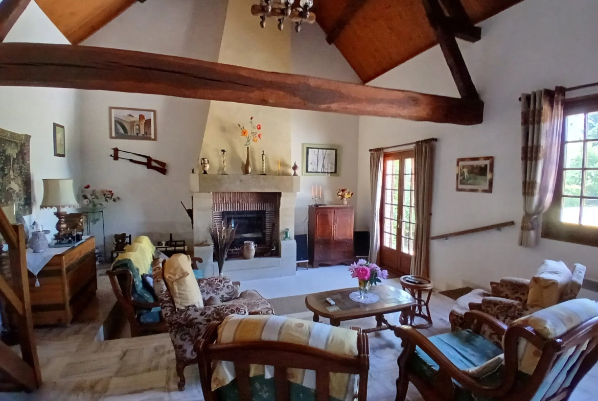 Maison de campagne avec piscine et dépendances à Vendôme 