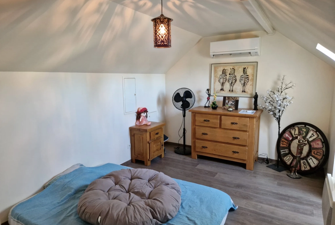 Maison de bourg rénovée à Riom, idéal premier achat ou investissement 