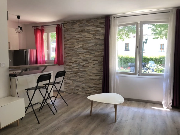 Studio de 30m² à Montreuil proche métro Robespierre - Résidence sécurisée