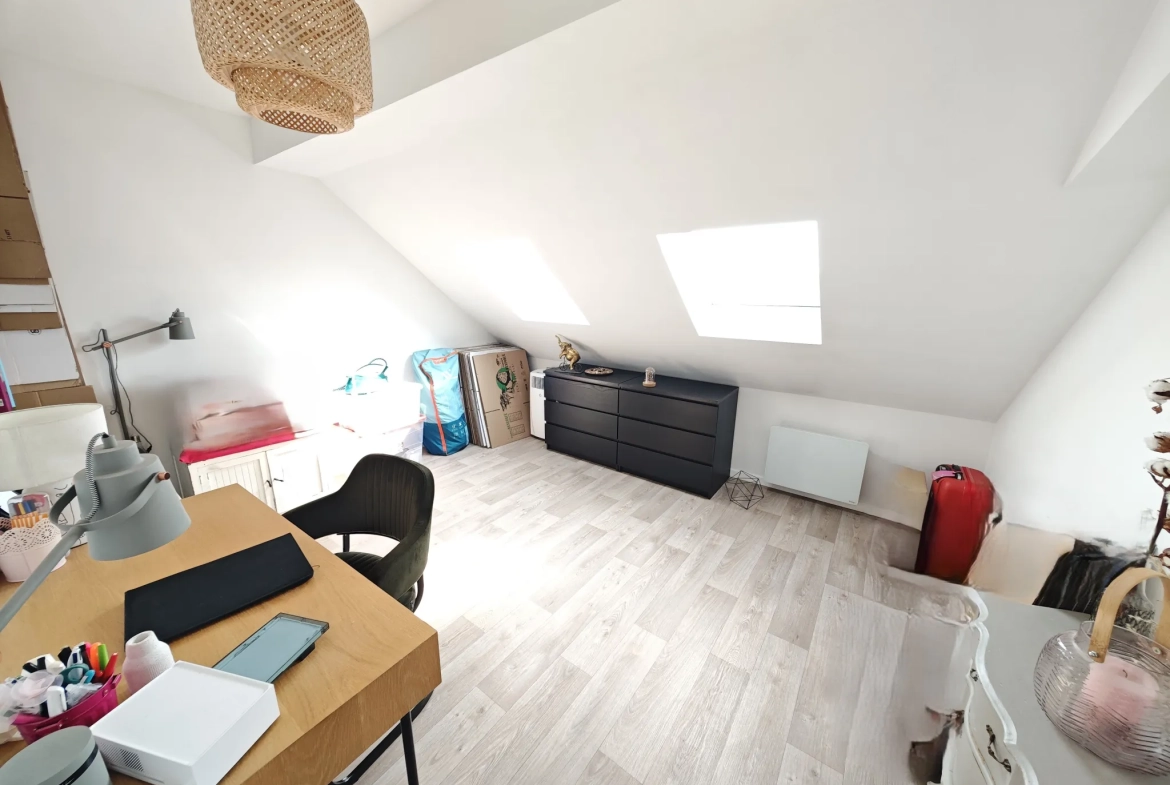 Maison à vendre à Tourcoing - 3 chambres, 79 m², idéalement située 