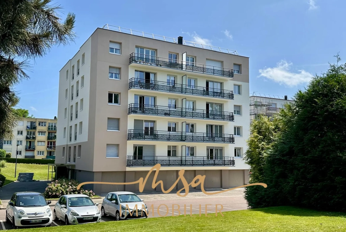 Appartement F3 de 80 m² à Bonsecours avec balcon, garage, cave et résidence sécurisée 