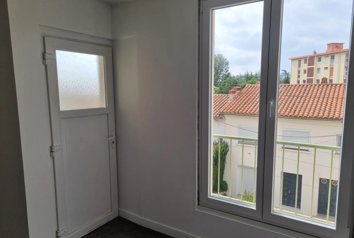 Appartement de 80 m² avec 3 chambres, balcon et vue sur le Canigou à Perpignan 