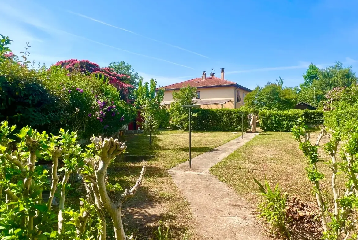 Maison familiale à Communay avec grand terrain et potentiel à moderniser 