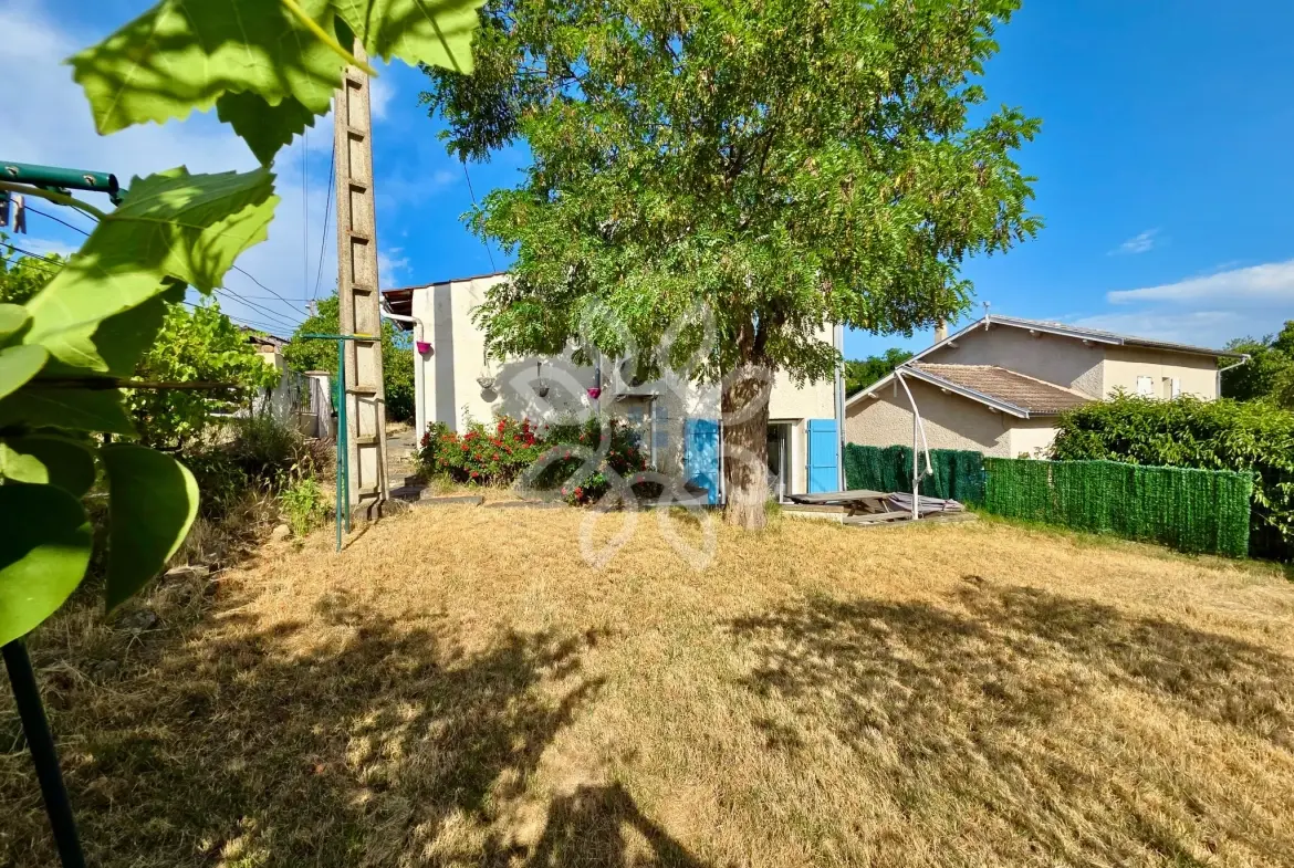 Achat maison de 75 m² avec terrain à Frugières le Pin, calme et confort 