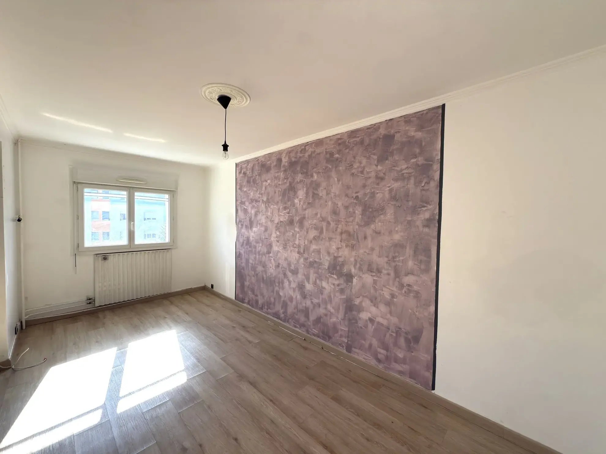 Appartement F4 rénové avec balcon et garage à Montreynaud, Saint-Étienne 