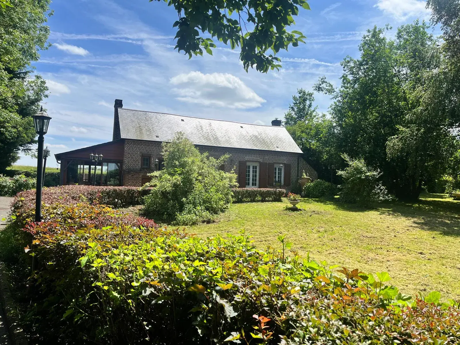 Belle maison à Colonfay avec grand jardin et confort moderne en vente 