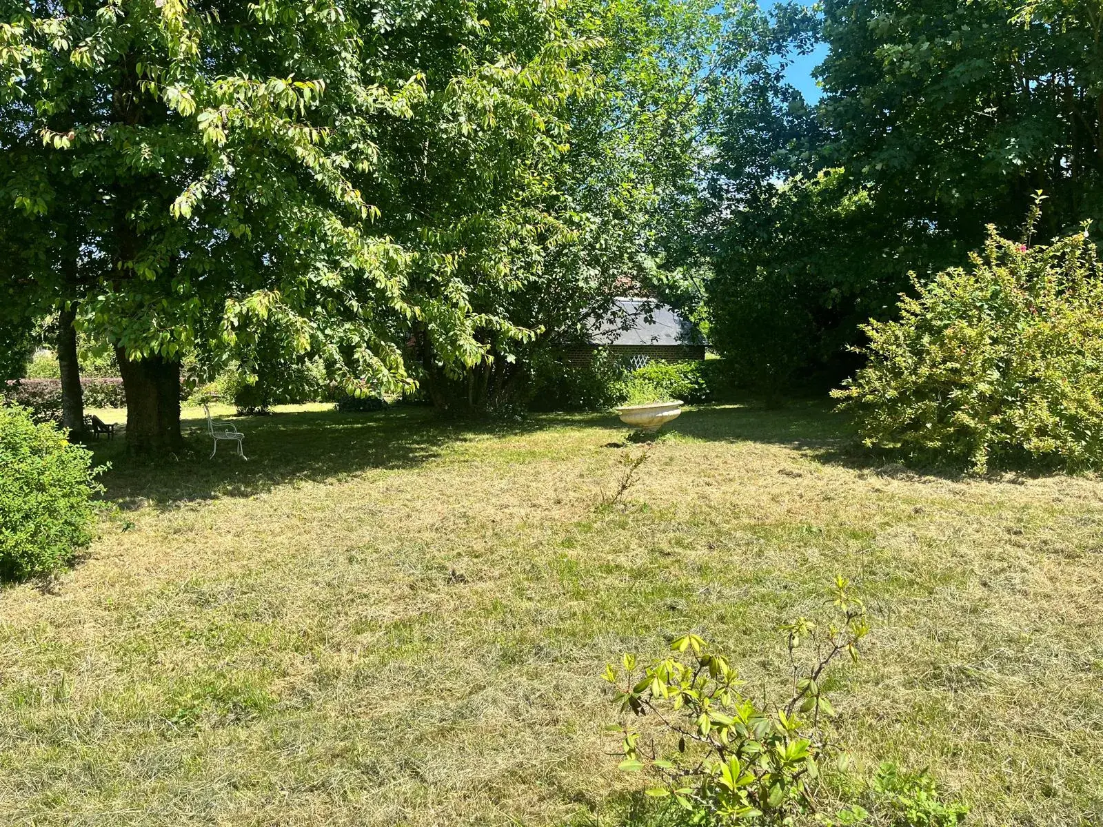 Belle maison à Colonfay avec grand jardin et confort moderne en vente 
