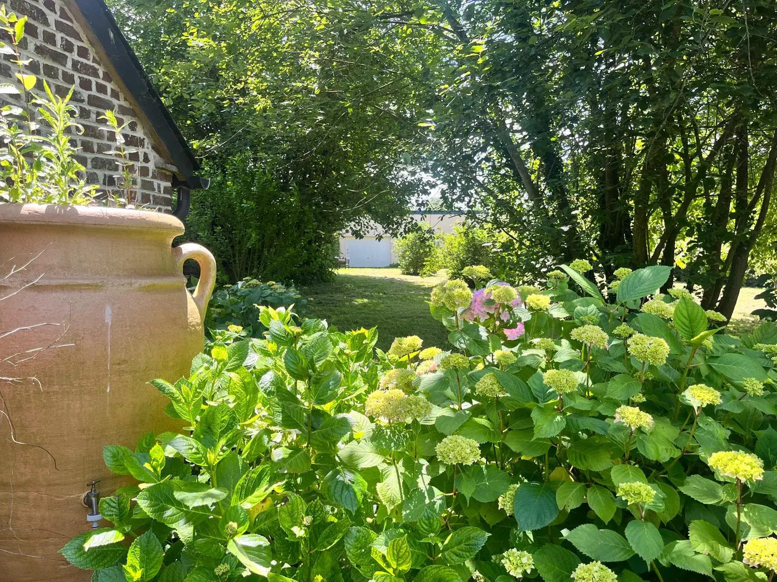 Belle maison à Colonfay avec grand jardin et confort moderne en vente 