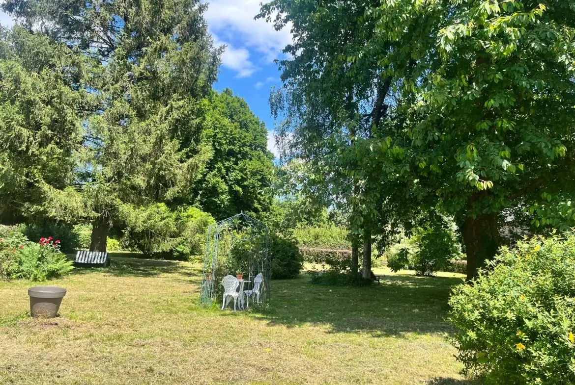 Belle maison à Colonfay avec grand jardin et confort moderne en vente 