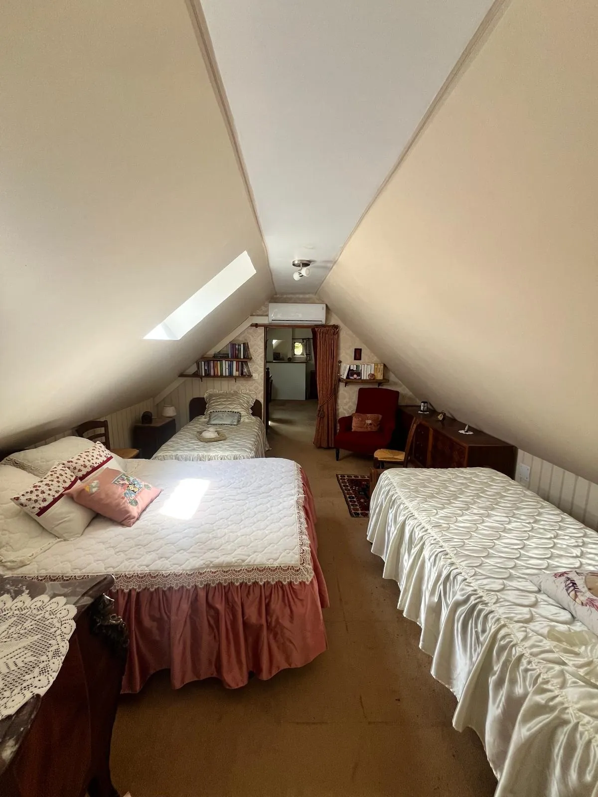 Belle maison à Colonfay avec grand jardin et confort moderne en vente 