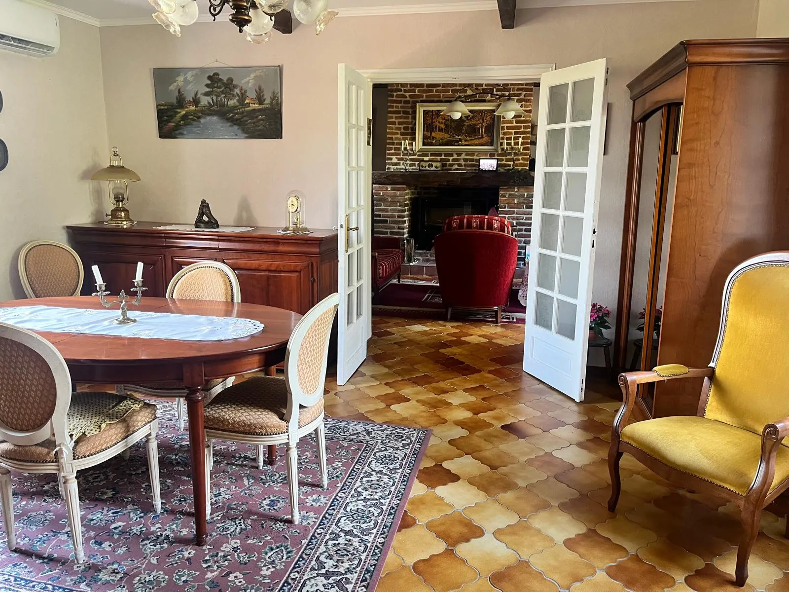 Belle maison à Colonfay avec grand jardin et confort moderne en vente 