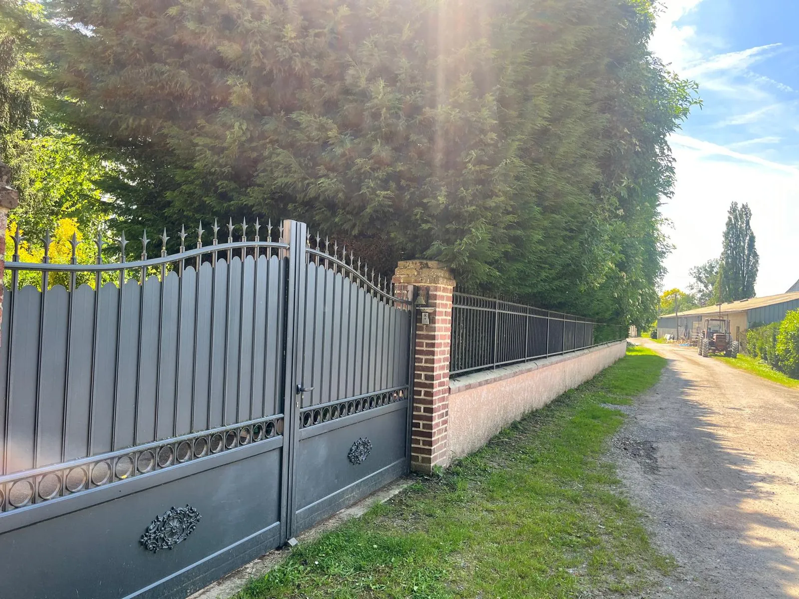 Belle maison à Colonfay avec grand jardin et confort moderne en vente 