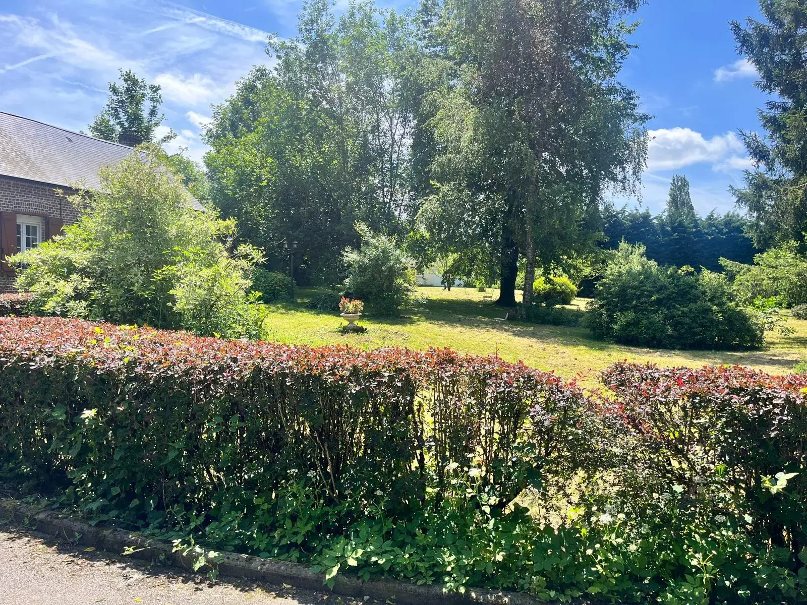 Belle maison à Colonfay avec grand jardin et confort moderne en vente 