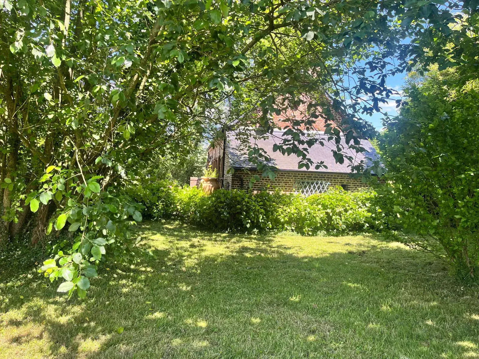 Belle maison à Colonfay avec grand jardin et confort moderne en vente 