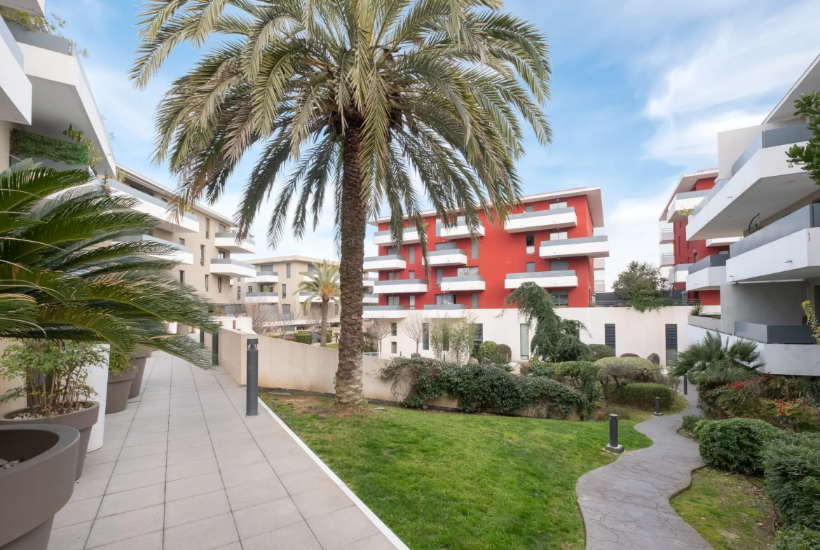 Appartement T2 avec terrasse et parking à Juvignac - Résidence de Standing 