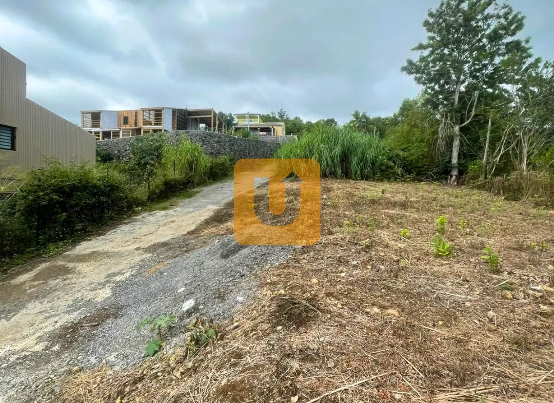 Achat Terrain 409 m² en Centre-ville des Trois-Bassins - Urbanis La Réunion 