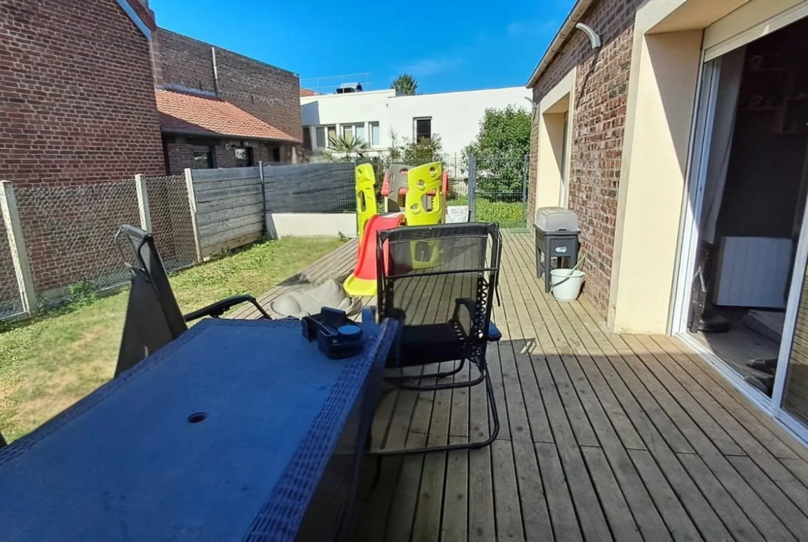 Maison rénovée avec jardin, garage et 3 chambres à Bohain proche Fresnoy-le-Grand 