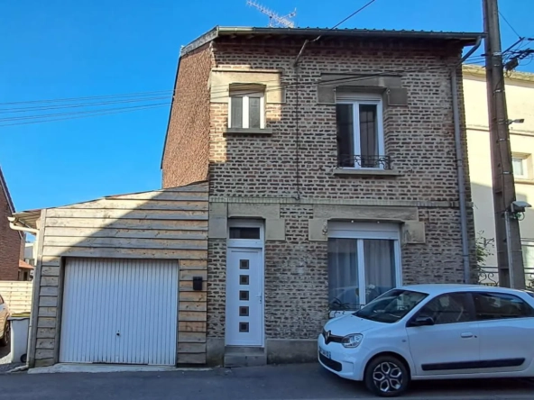 Maison rénovée avec jardin, garage et 3 chambres à Bohain proche Fresnoy-le-Grand