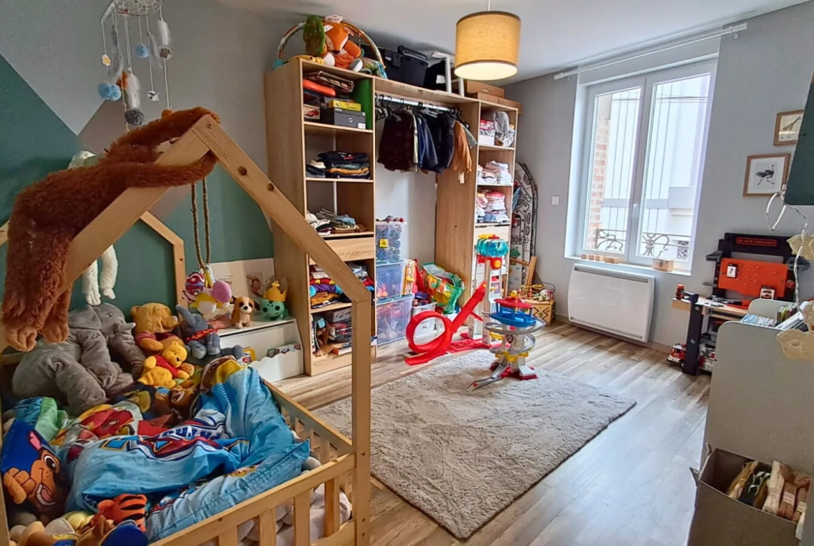 Maison rénovée avec jardin, garage et 3 chambres à Bohain proche Fresnoy-le-Grand 