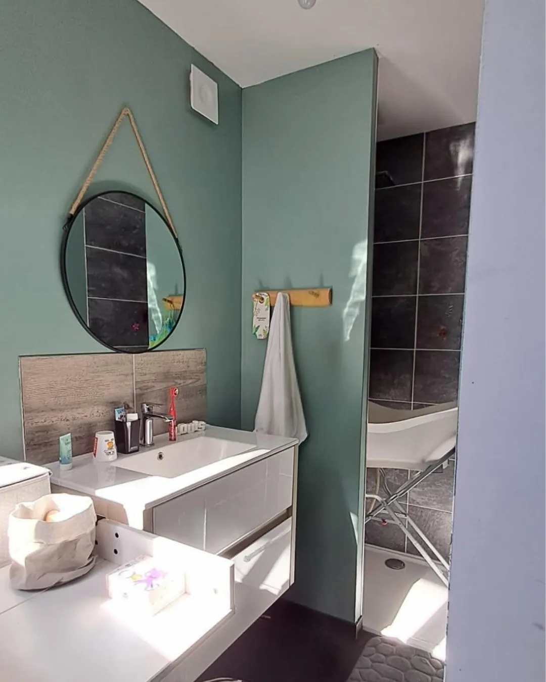 Maison rénovée avec jardin, garage et 3 chambres à Bohain proche Fresnoy-le-Grand 