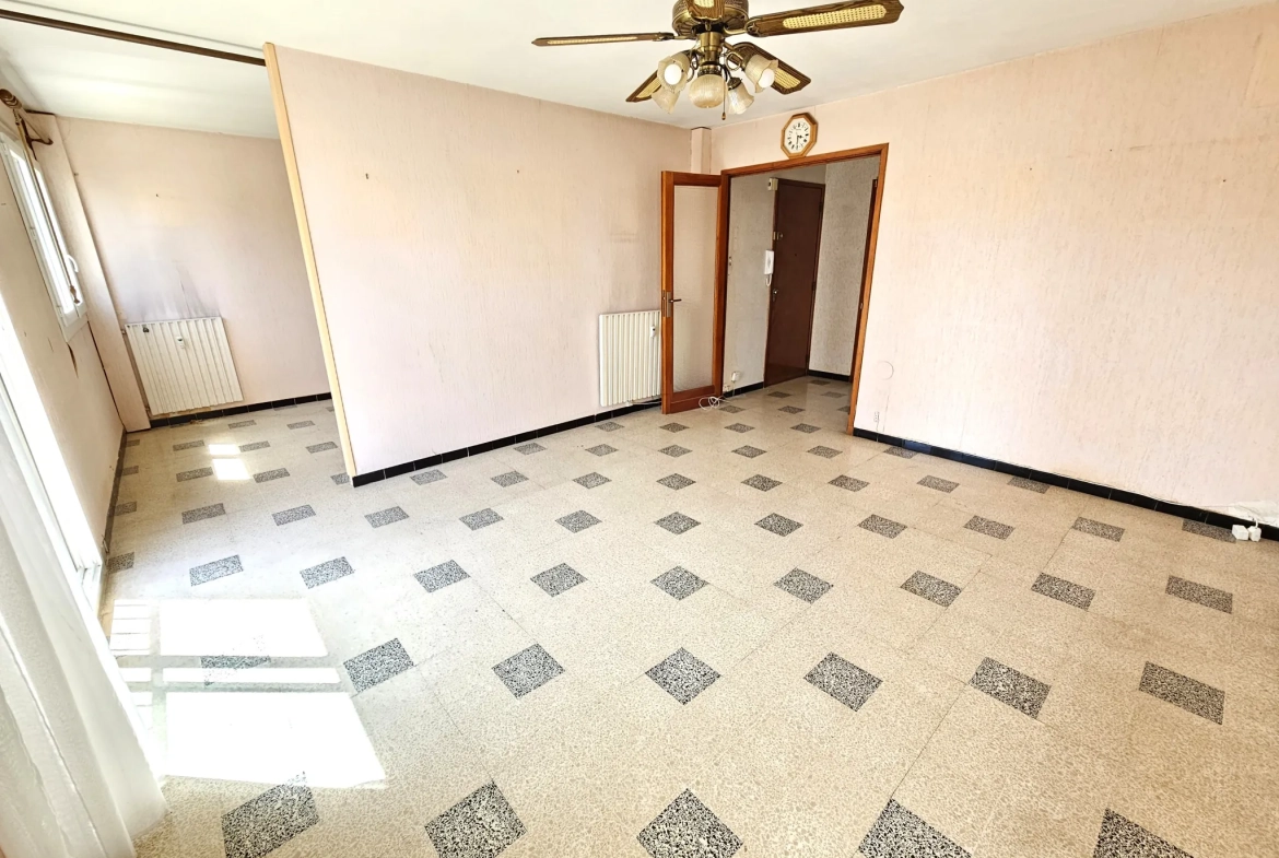 Bel appartement T3/T4 de 70 m² à Hyères avec cave et parkings sécurisés 