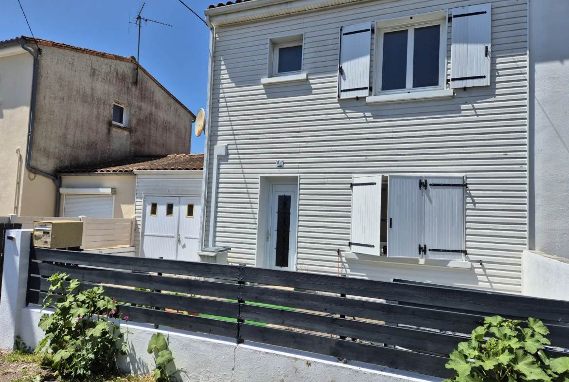 Maison T4 avec jardin, garage et vue mer à Fouras 