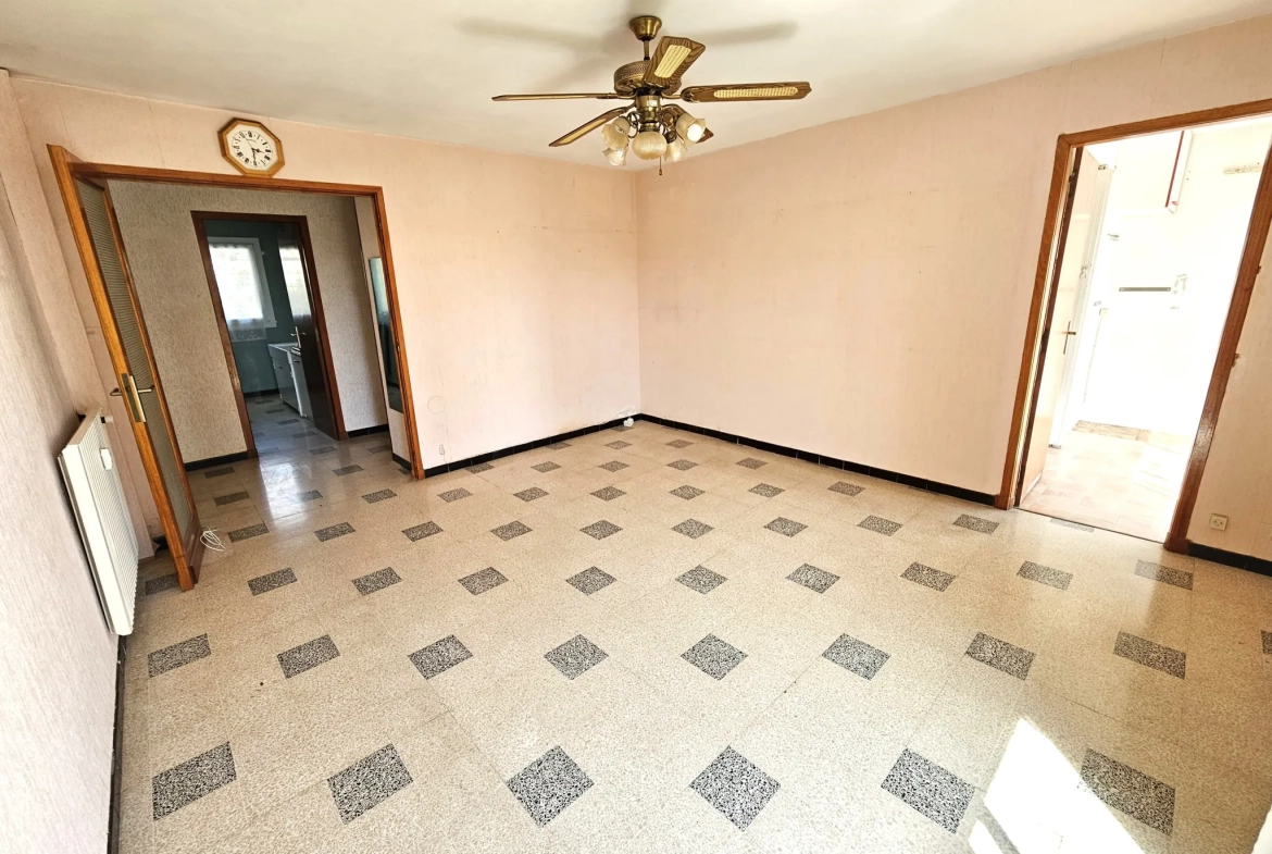 Bel appartement T3/T4 de 70 m² à Hyères avec cave et parkings sécurisés 