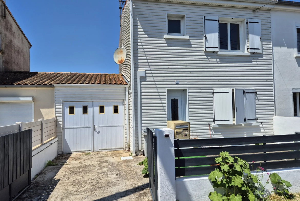 Maison T4 avec jardin, garage et vue mer à Fouras 