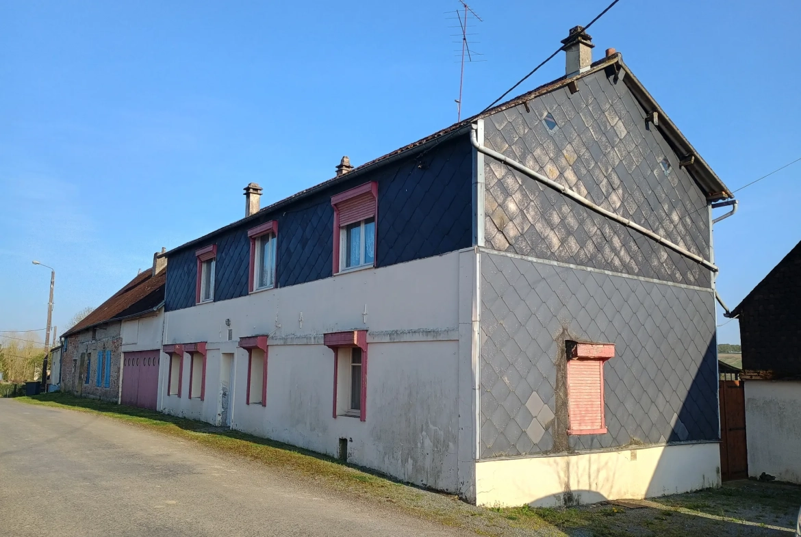 Maison de village à Gergny (02) à rénover avec grand terrain et potentiel touristique 
