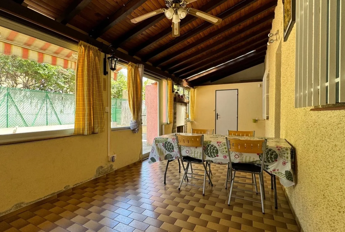 Maison 2 Faces avec 3 Chambres, Garage et Terrasse à Perpignan 